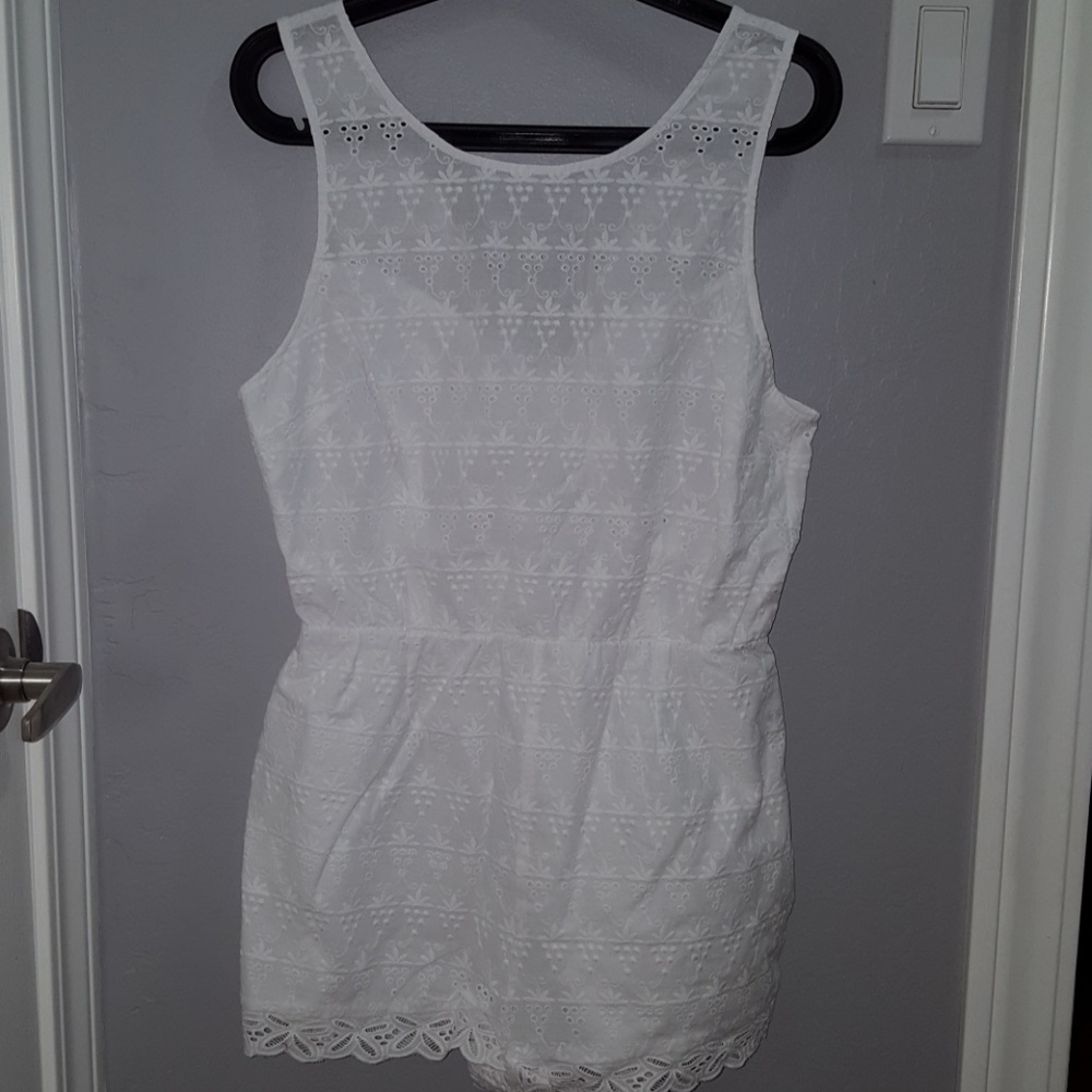 Romper - Picture 3 of 5